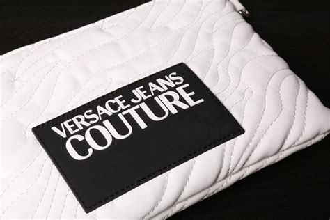 was ist der unterschied zwischen versace und versace jeans couture|versace jeans vs vjc.